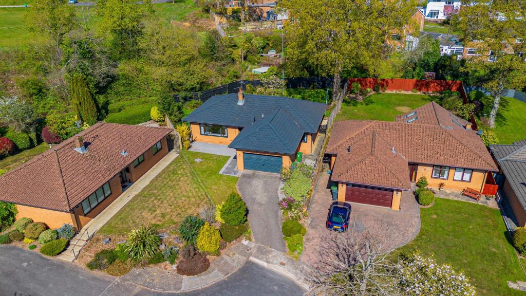 Clos Coed-Y-Dafarn Drone-1.jpg