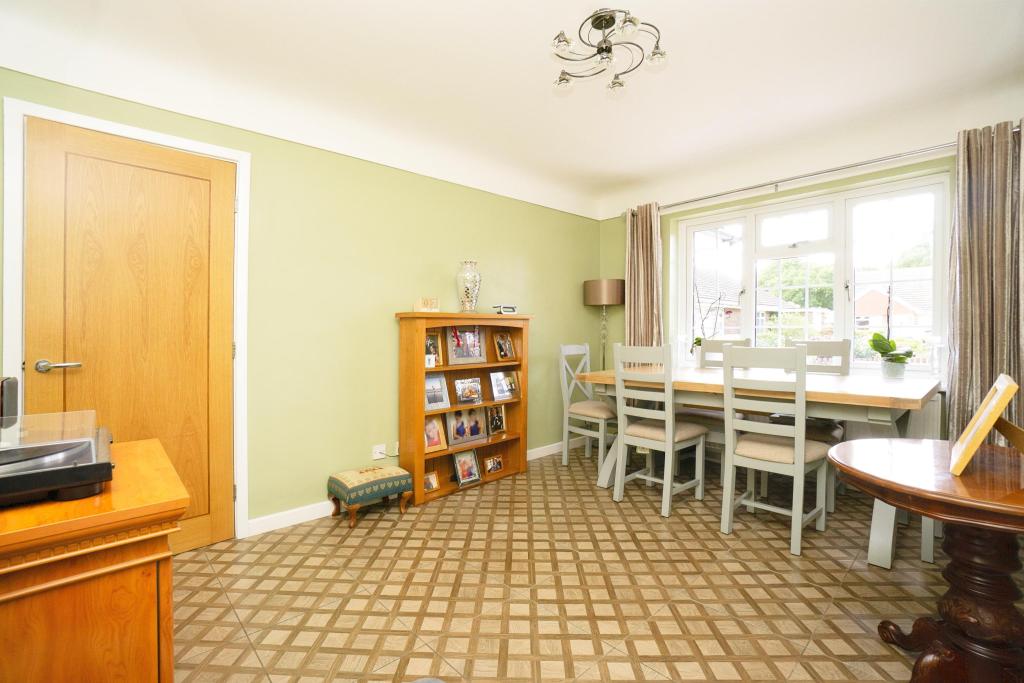 Dining Room/Bedroom