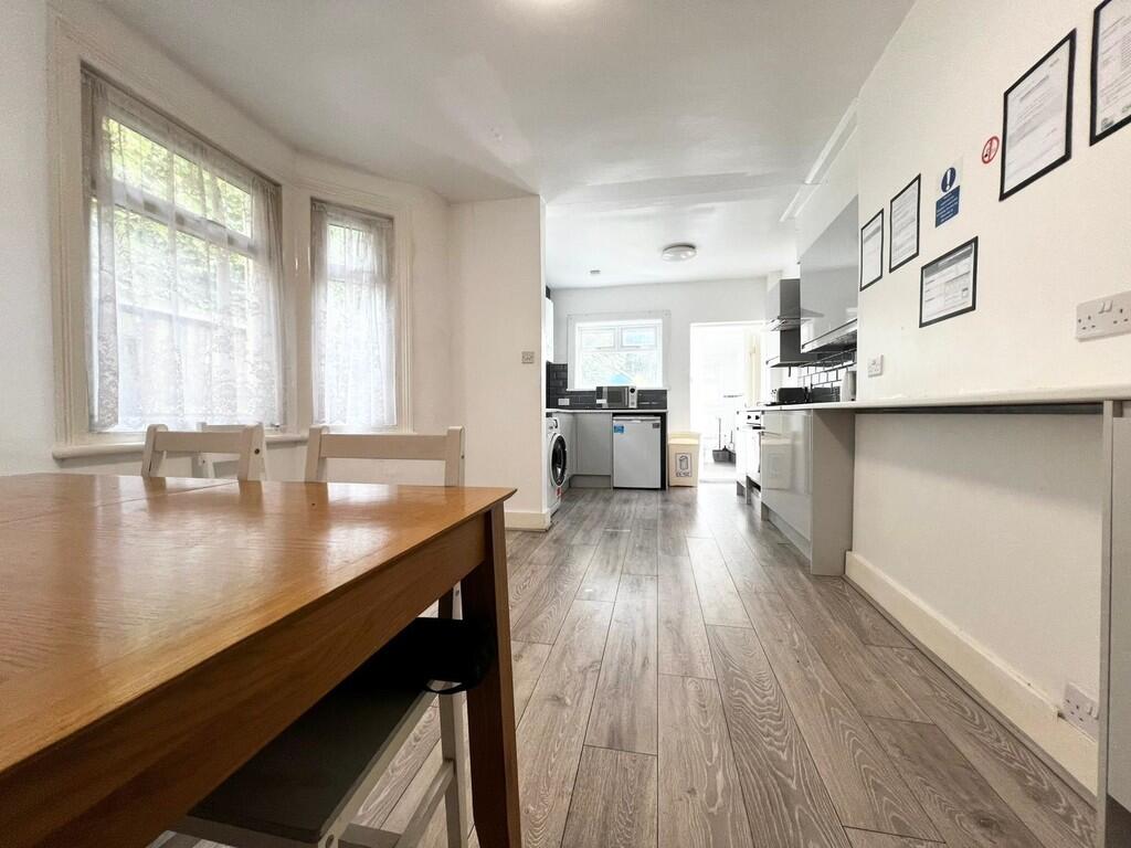 IMG_6825_8_large ...