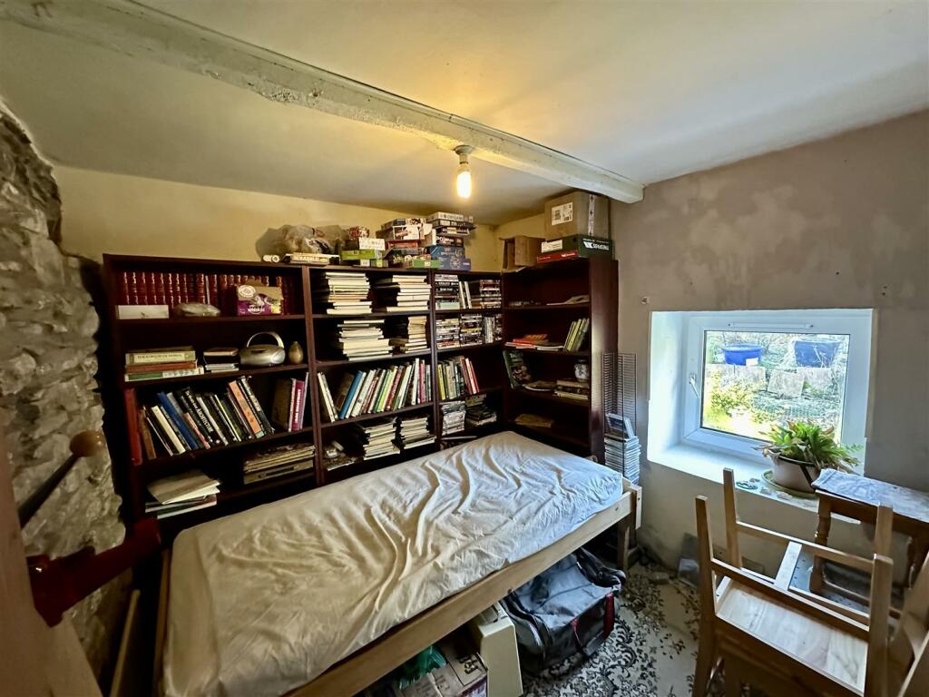 Study / 4th Bedroom