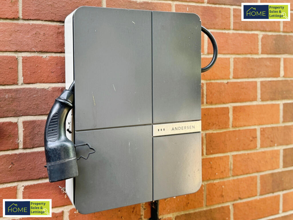 585 Loughborough Road, Birstall, Leicester, LE4 4N