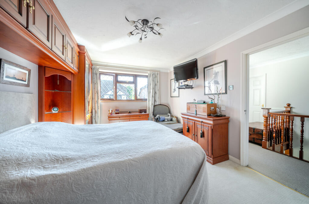 1346886-8-68b01c8...