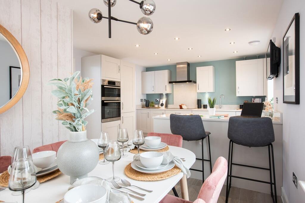 A family-friendly kitchen diner