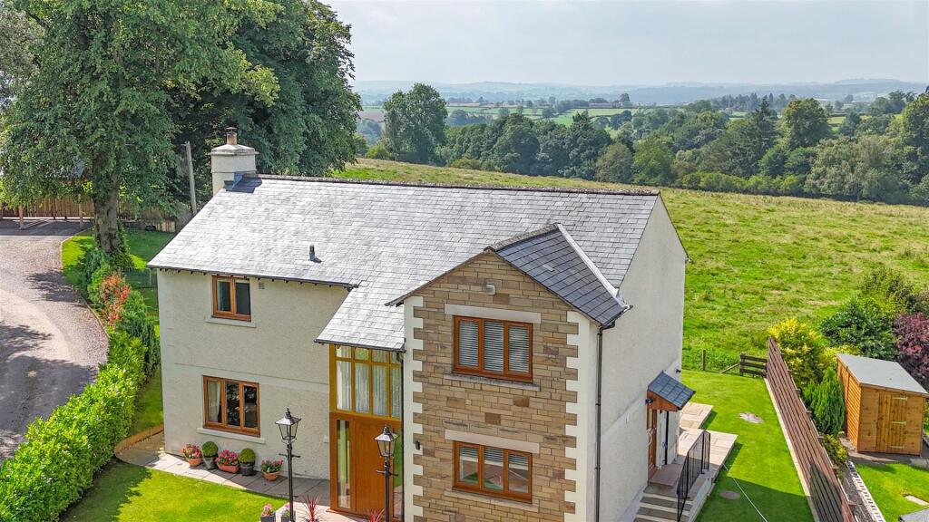 Douglas House Aerial D.jpg