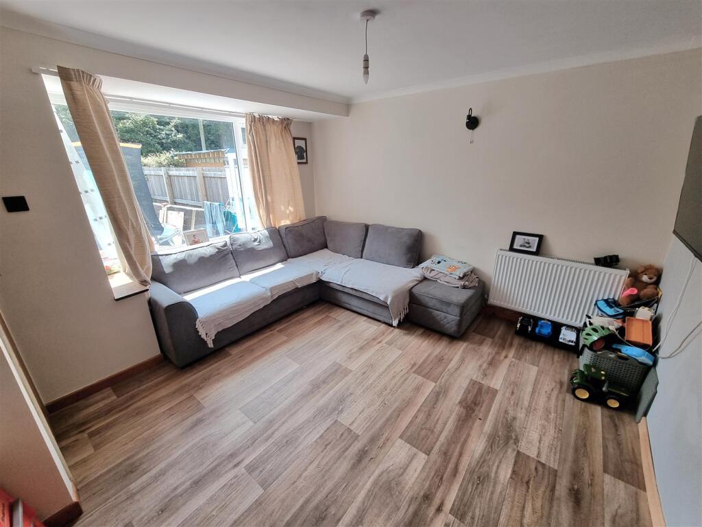Sitting room.jpg