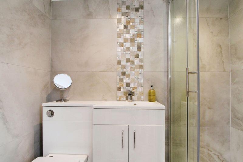 Garden Room Shower Room