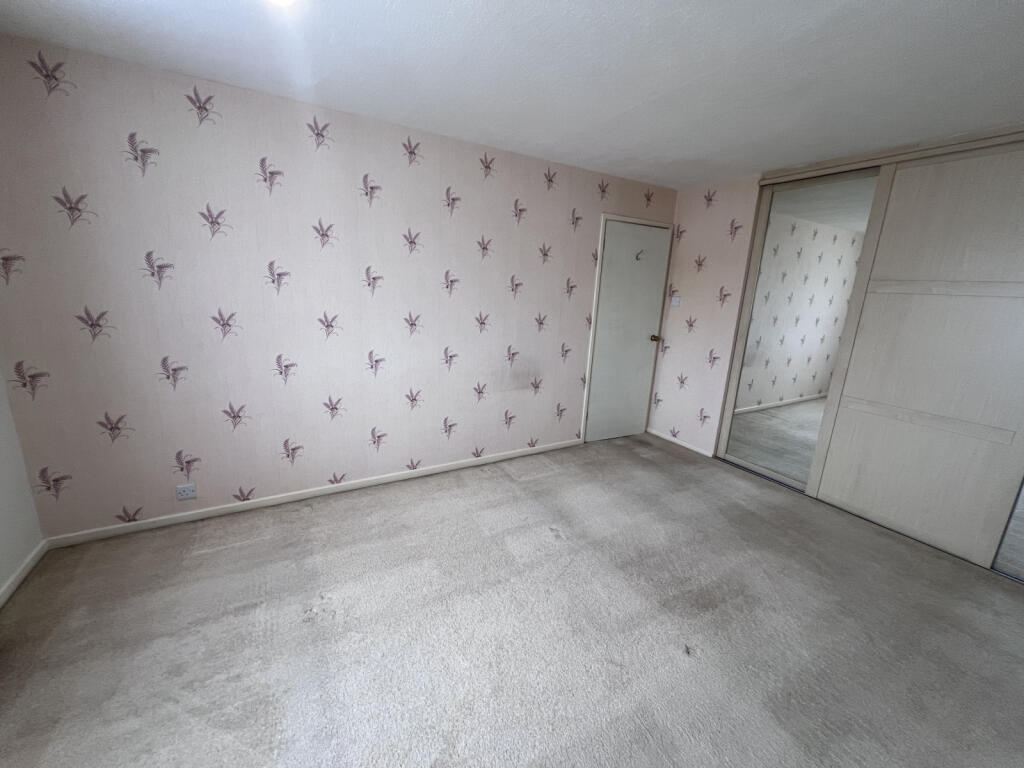 Bed 2 rear