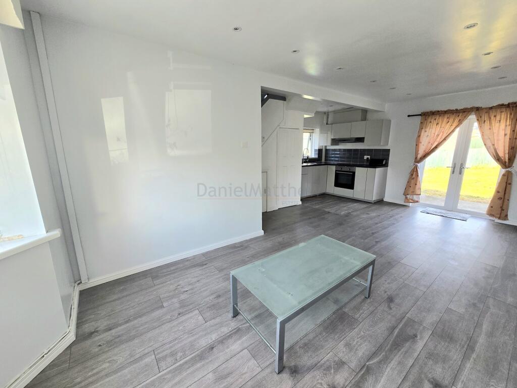 Open Plan Lounge/Diner