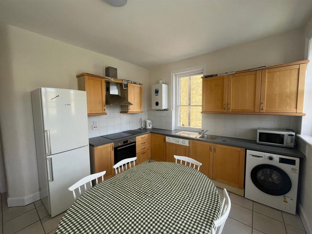 Kitchen 1 (1).jpeg