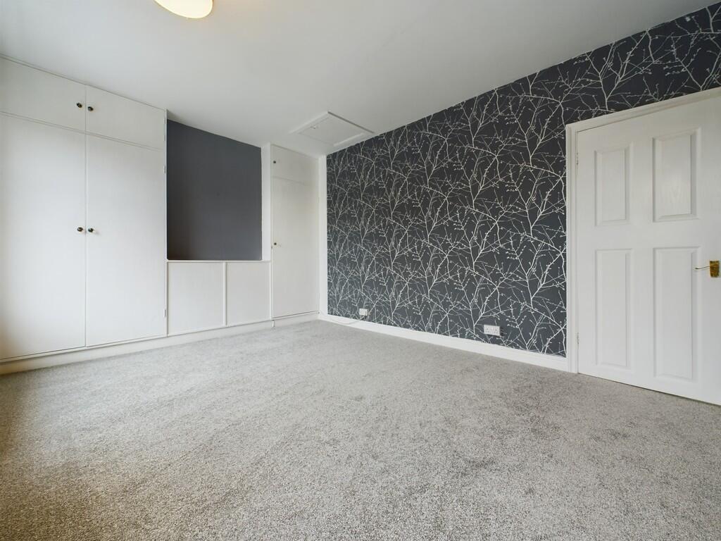 CAM04273G0-PR0070...