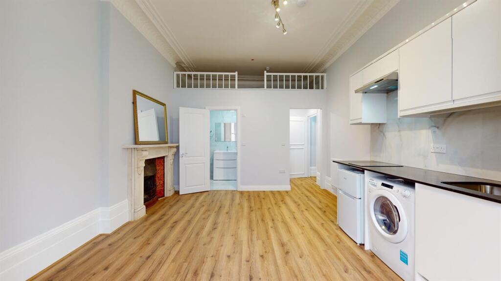 653080654fe76a8fda263b23_abbd3254f74bdb6f3c5eb7609