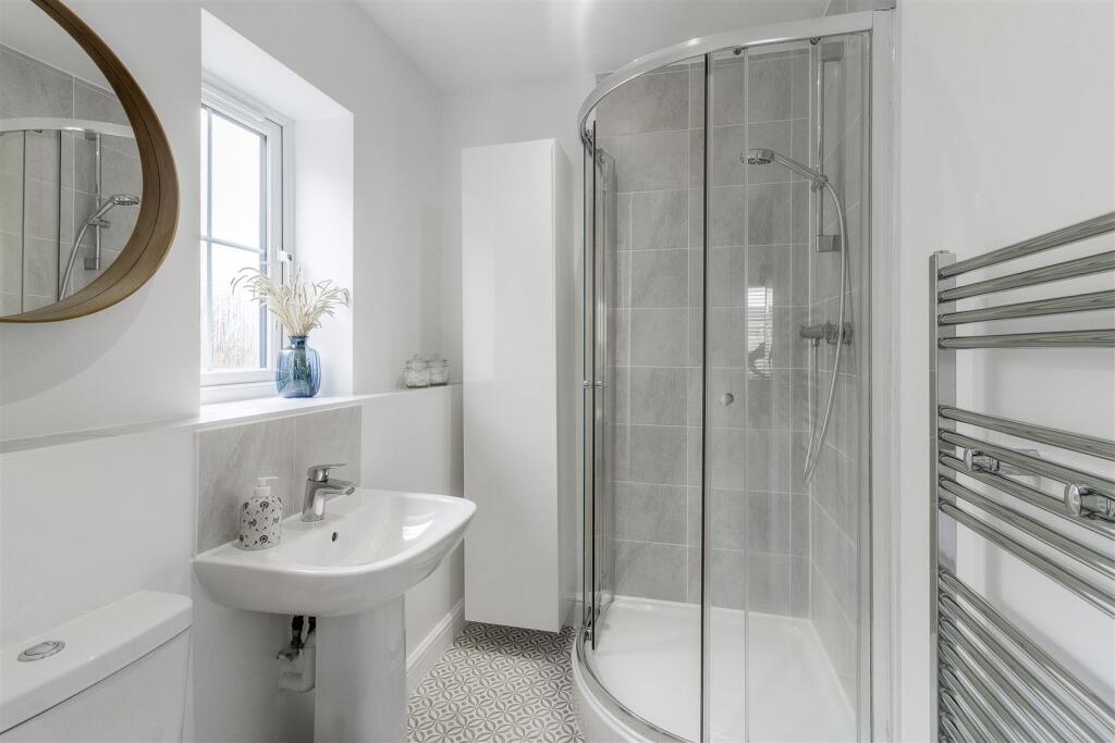 51 Boulters Lane, Wood End