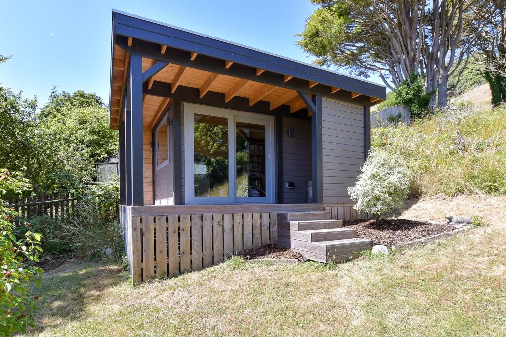 External Feature