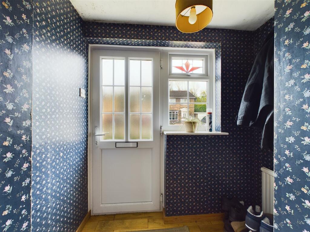ENTRANCE PORCH