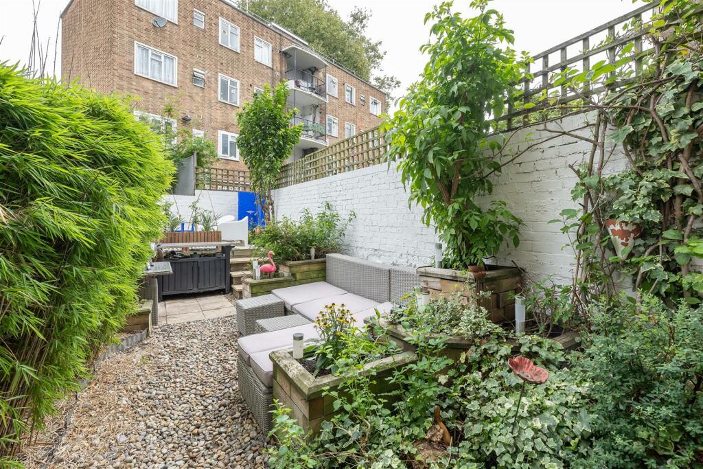 Shacklewell Road, N16