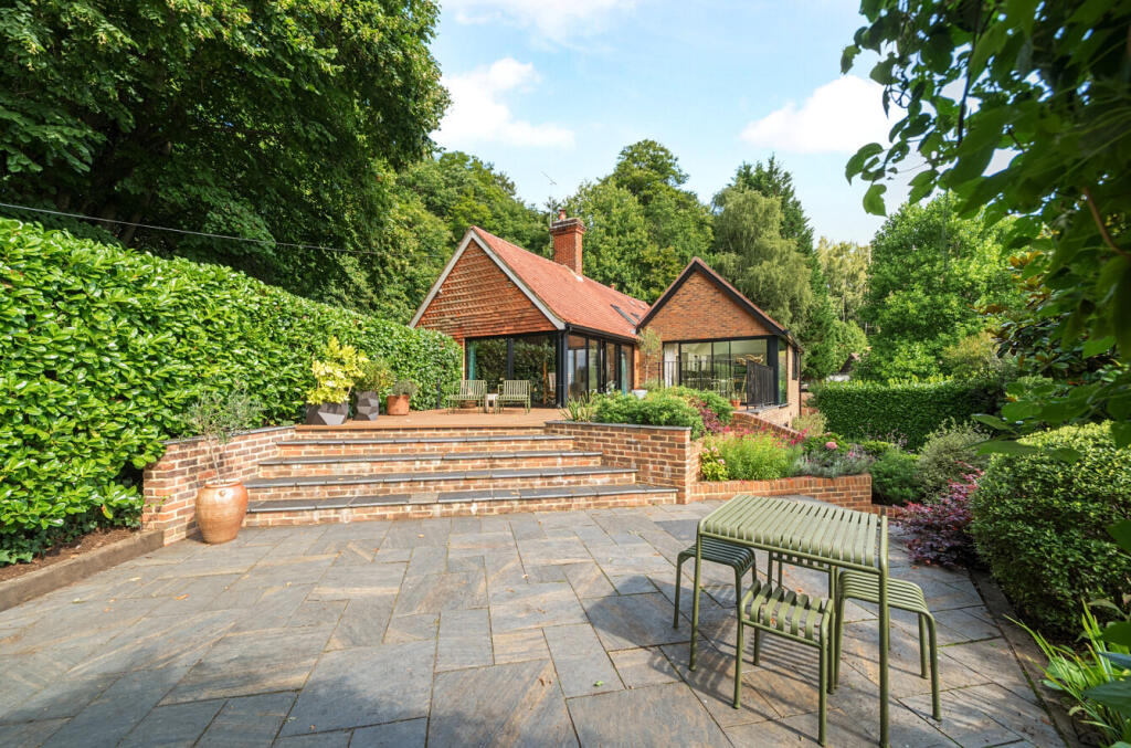 1335265-7-689254a...