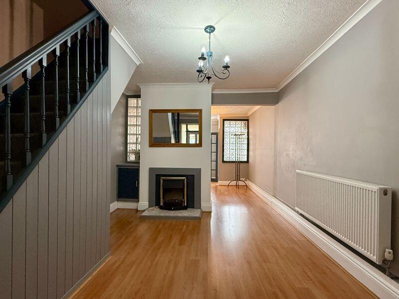 Living /Dining area