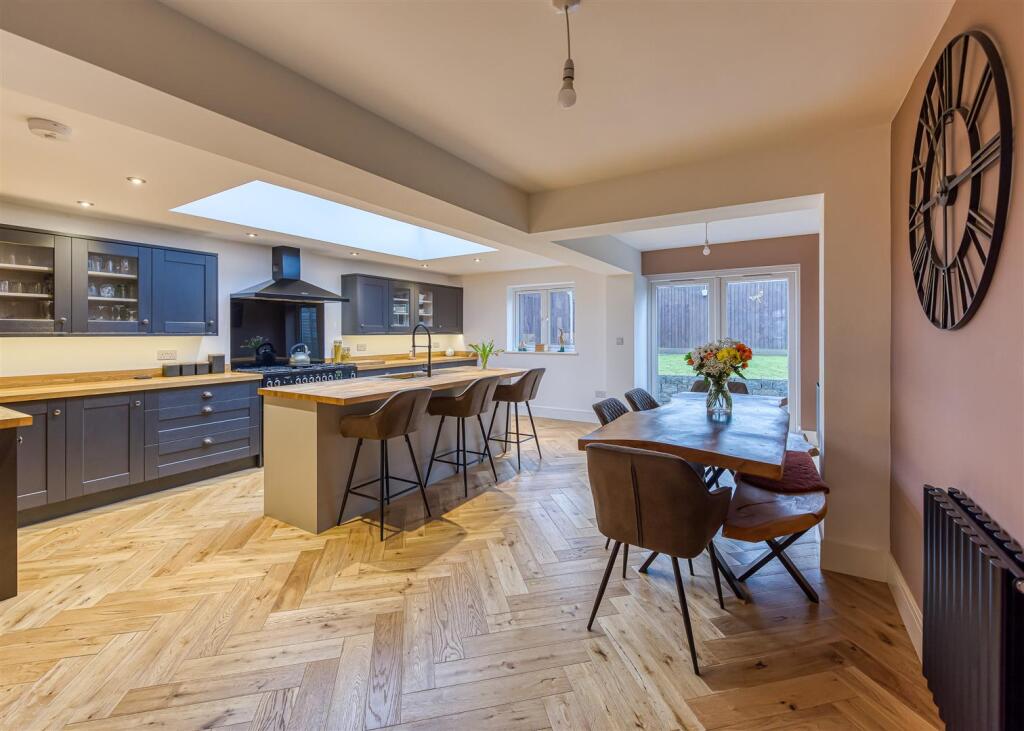 3 Bratch Lane-Kitchen (6).jpg