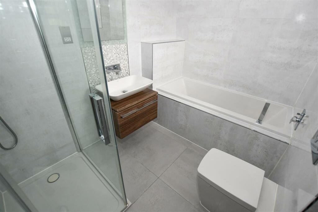 En-Suite.jpg