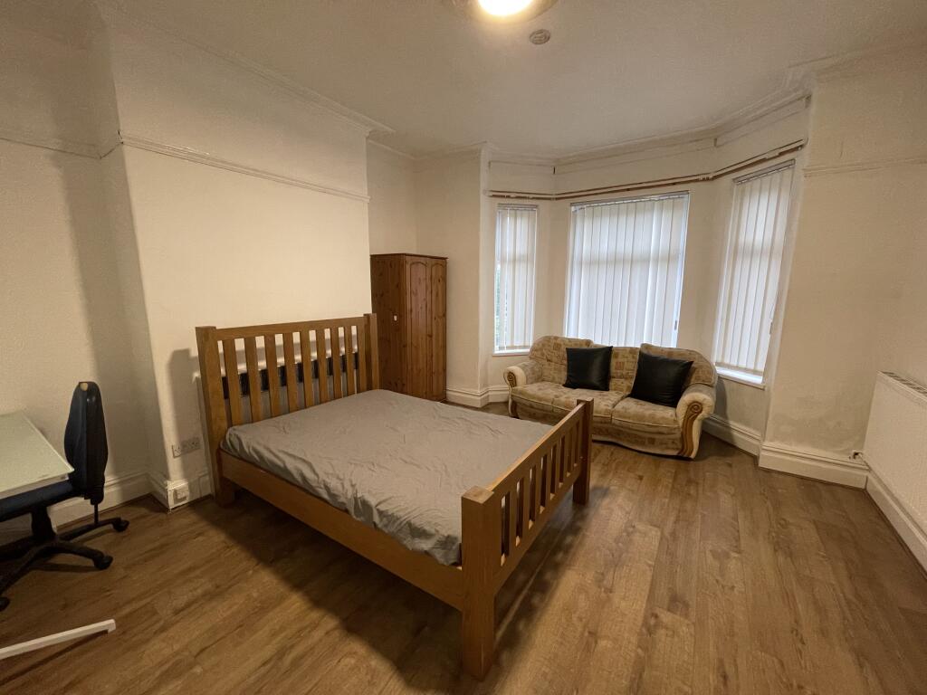 3B1DCEAC-2674-4DB8-9