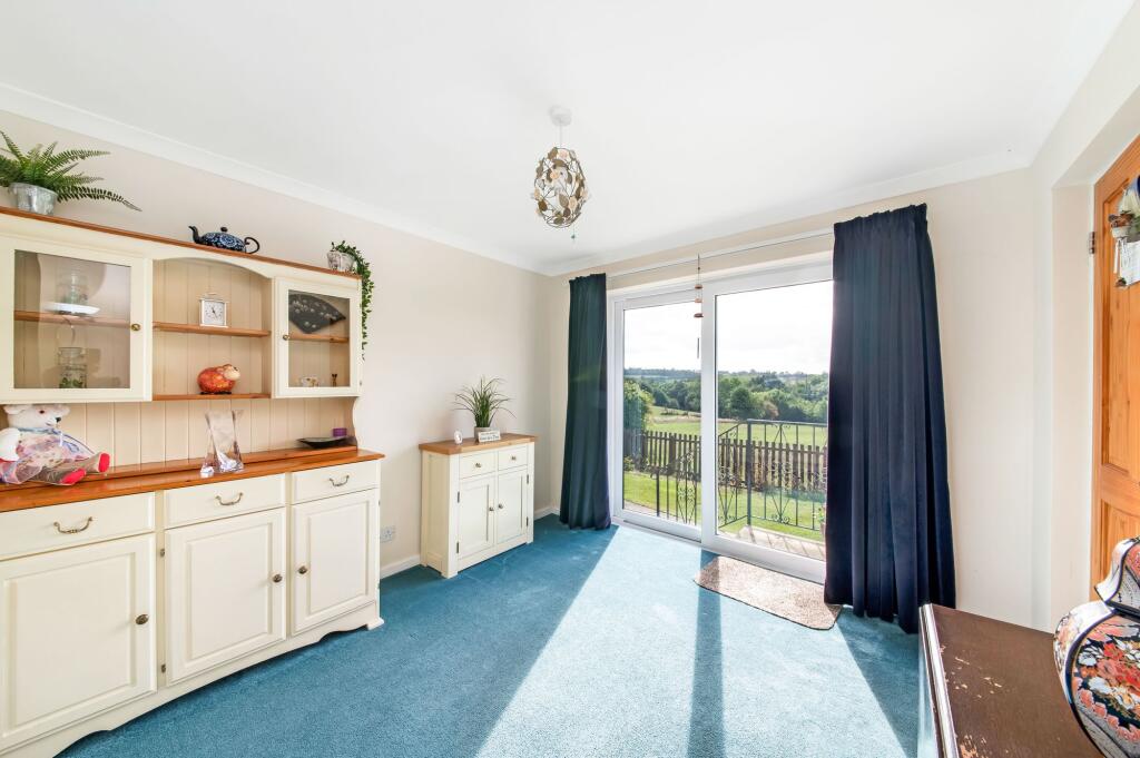 FORMAL DINING ROOM / SECOND RECEPTION ROOM