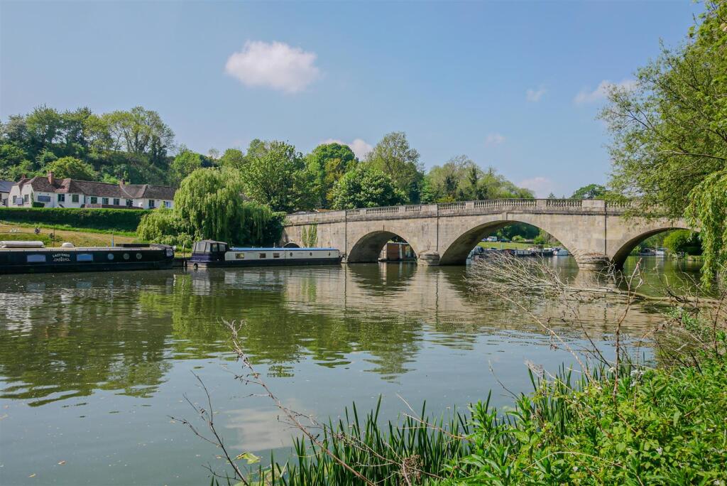 Shillingford Bridge