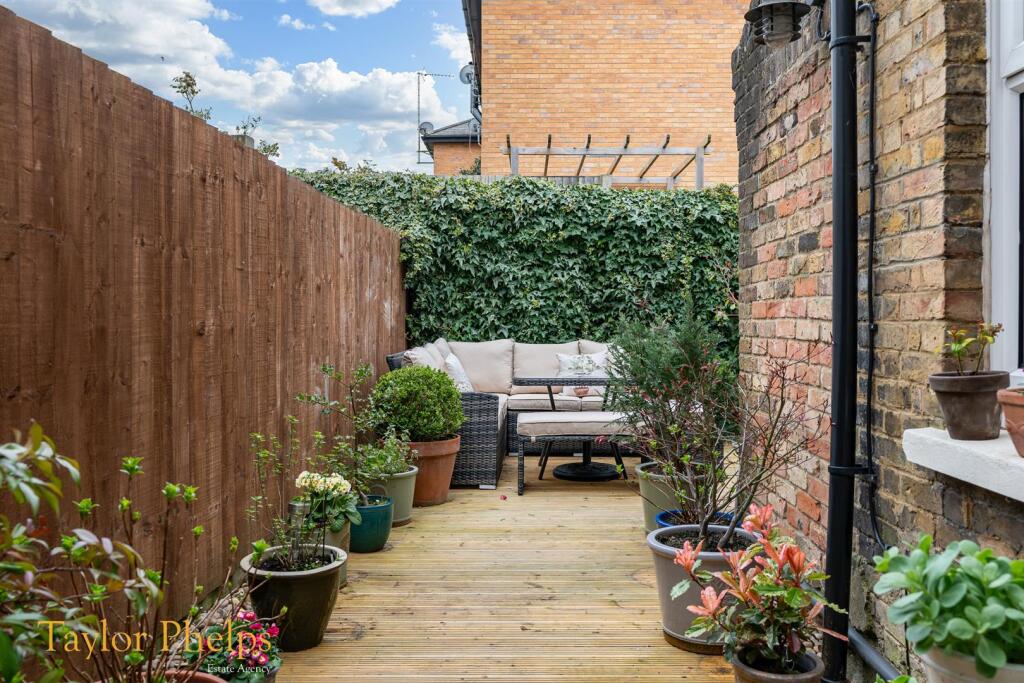 additional garden.jpg