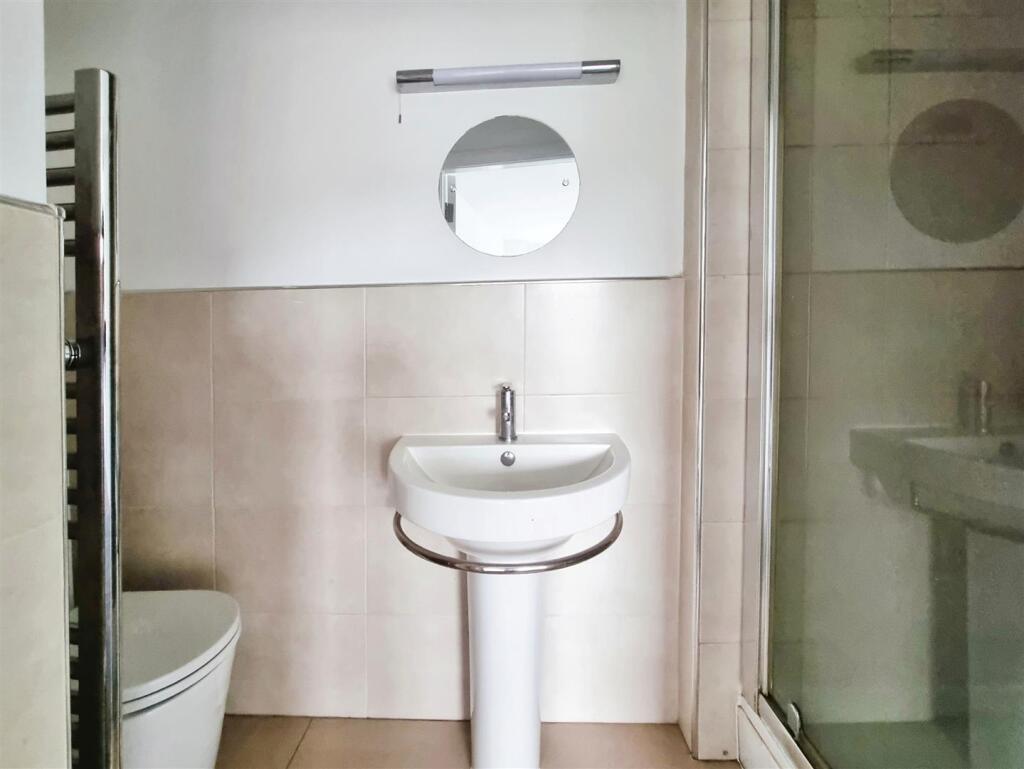 Ensuite