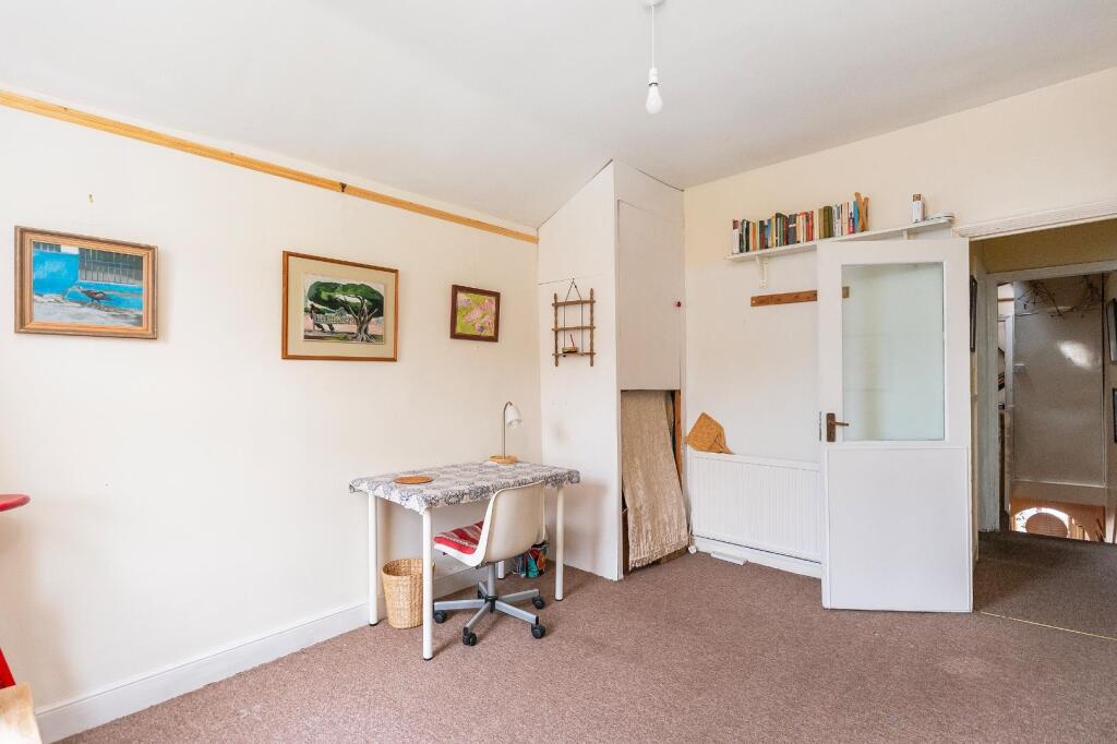 1S1R5SE - Bedroom B.jpg