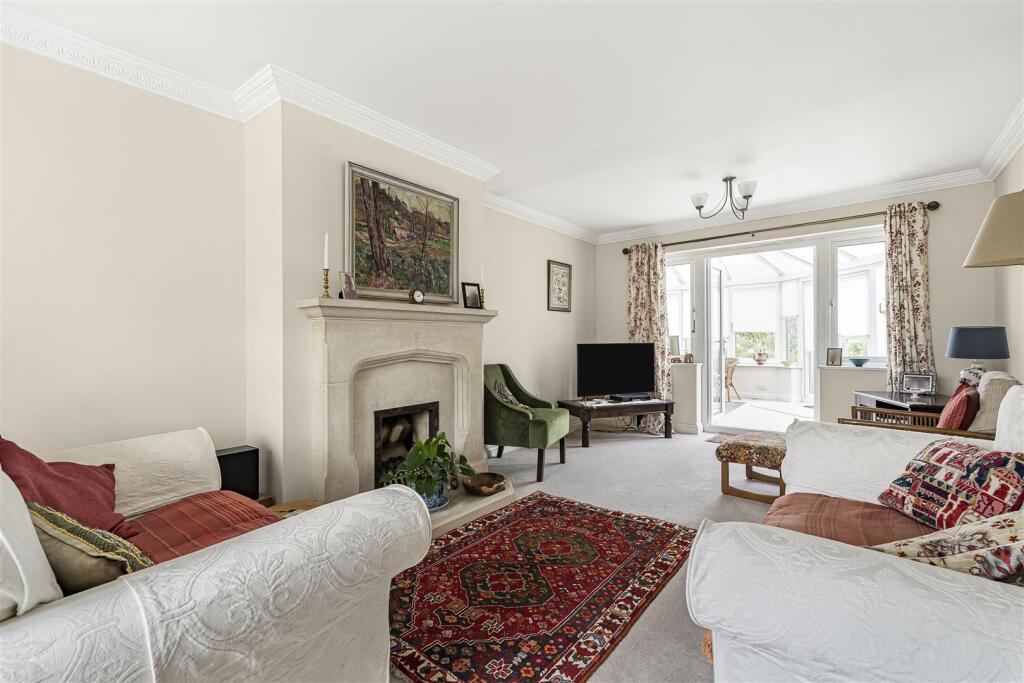 12 Senna Drive, Towcester (5).JPG