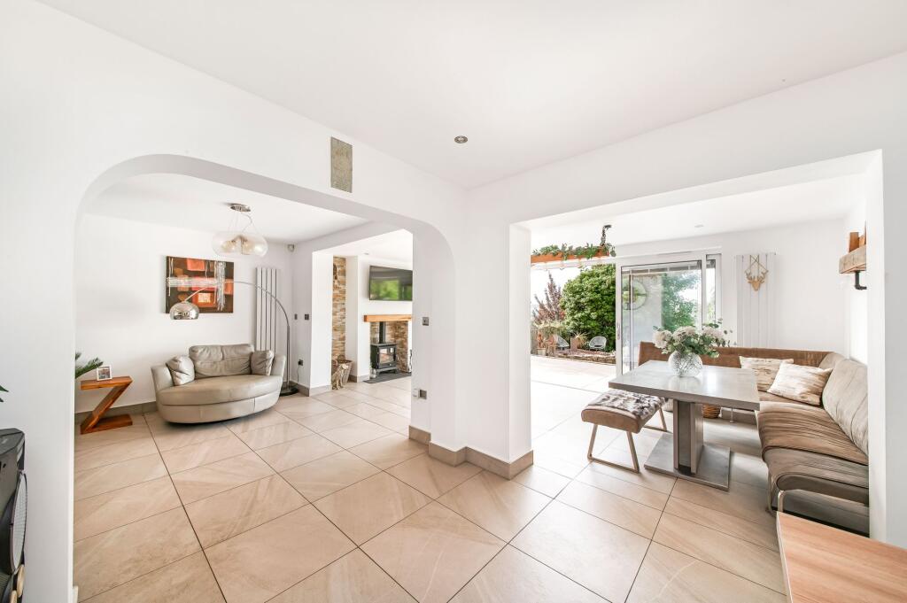 LIVING DINING KITCHEN