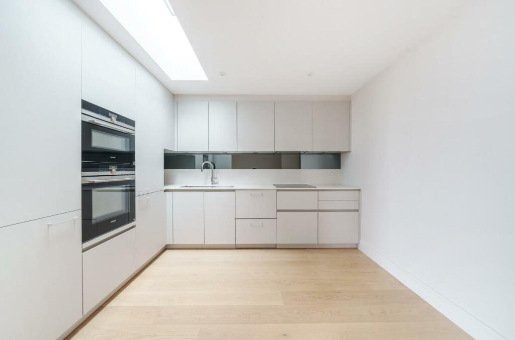 Davidson Frost-Wellings, DFW, Finchley Road, Londo