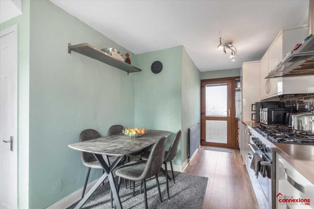 Kitchen Dining (2)