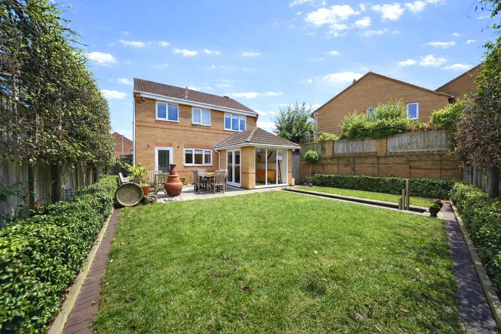 10B82F1E-00B6-421F-B7F5-33569FA70900