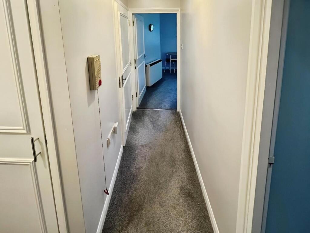 497e49a4-Hallway.jpg