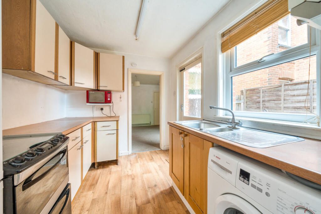 1320532-12-686bce...