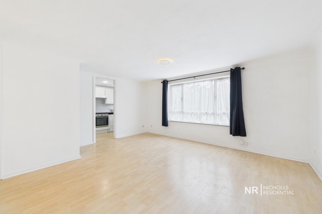 Living Area Extra Photo