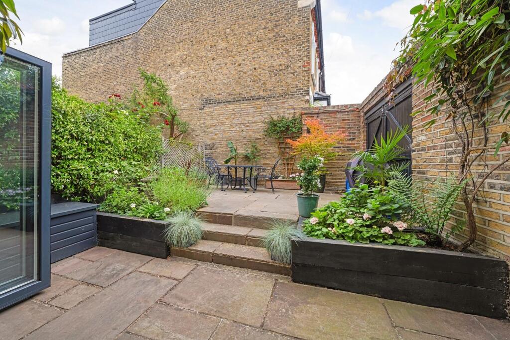 Garden..JPG