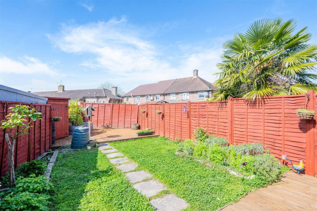 PURBECK CLOSE (2).jpg