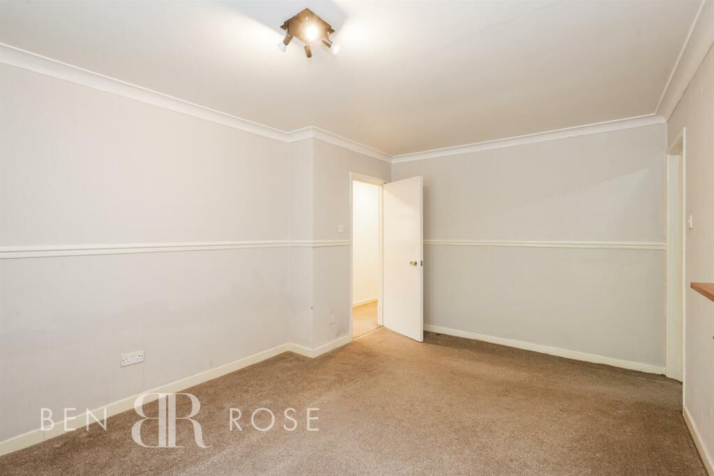 Lounge / Dining Room