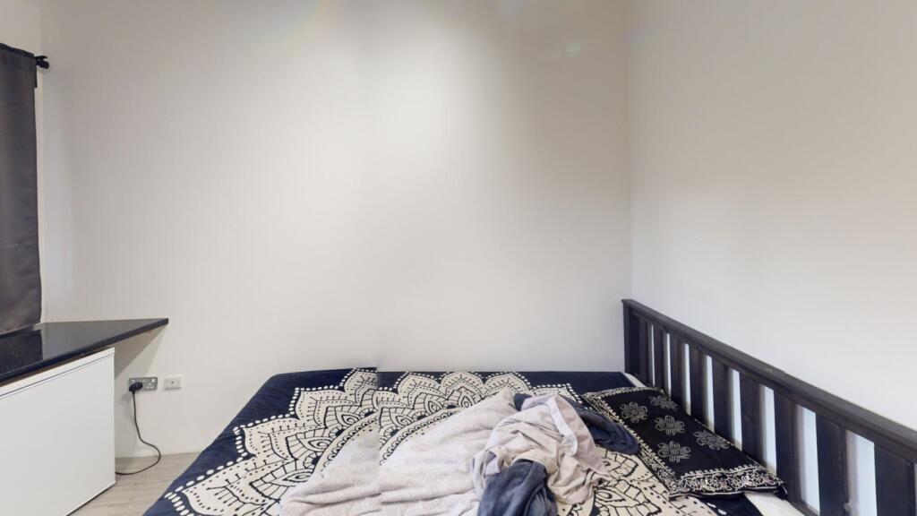 1-Barker-Gate-Flat-5-Bedroom 4