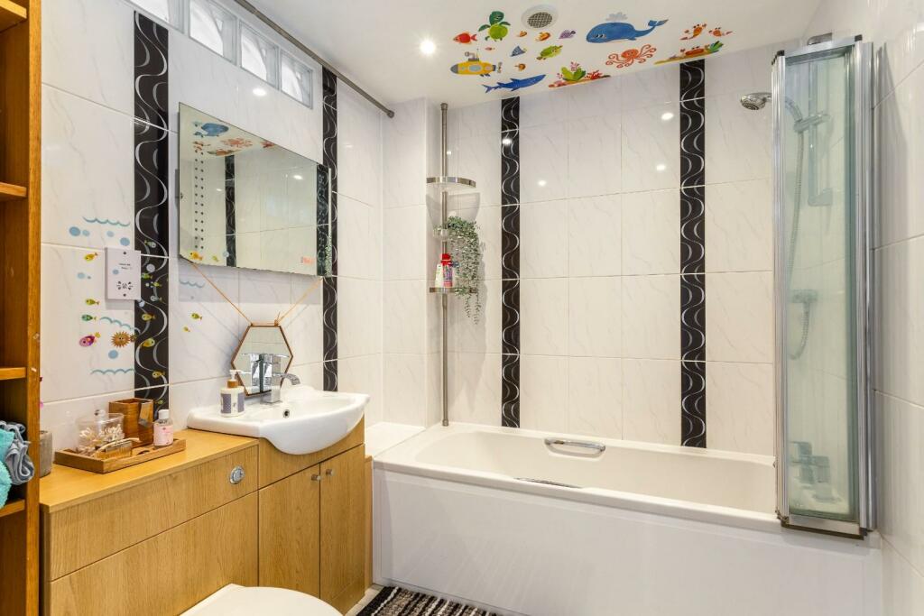 Abbotsbury Close-16.jpg