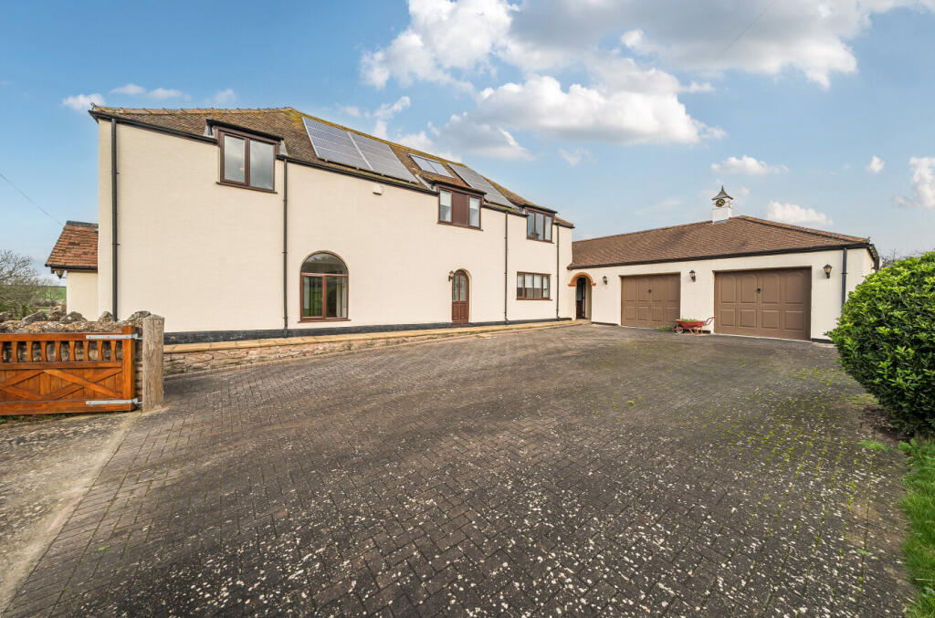 1387220-4-693af14...