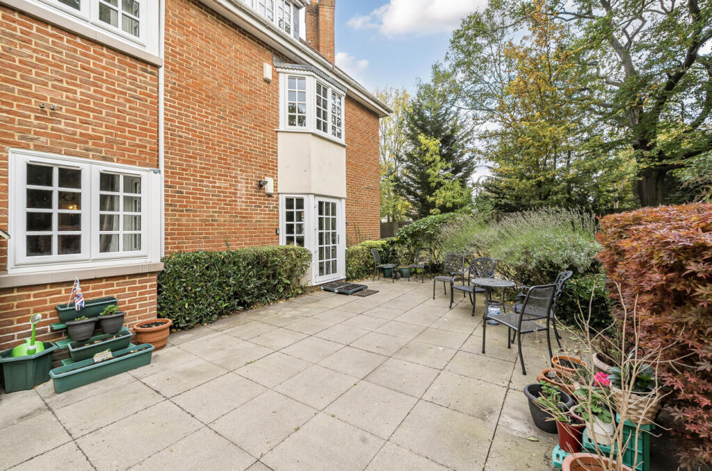 1363104-5-68e5474...