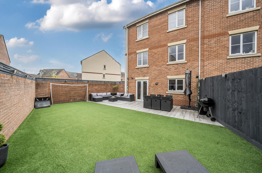 1354638268c2e15158cdb