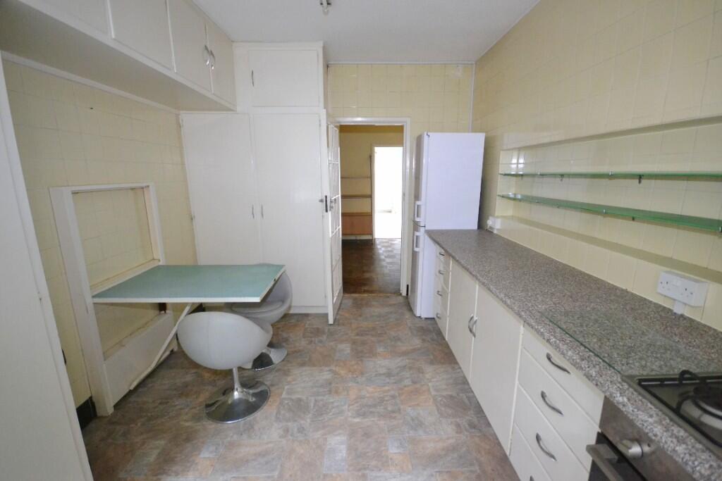 Kitchen/Breakfast Ro