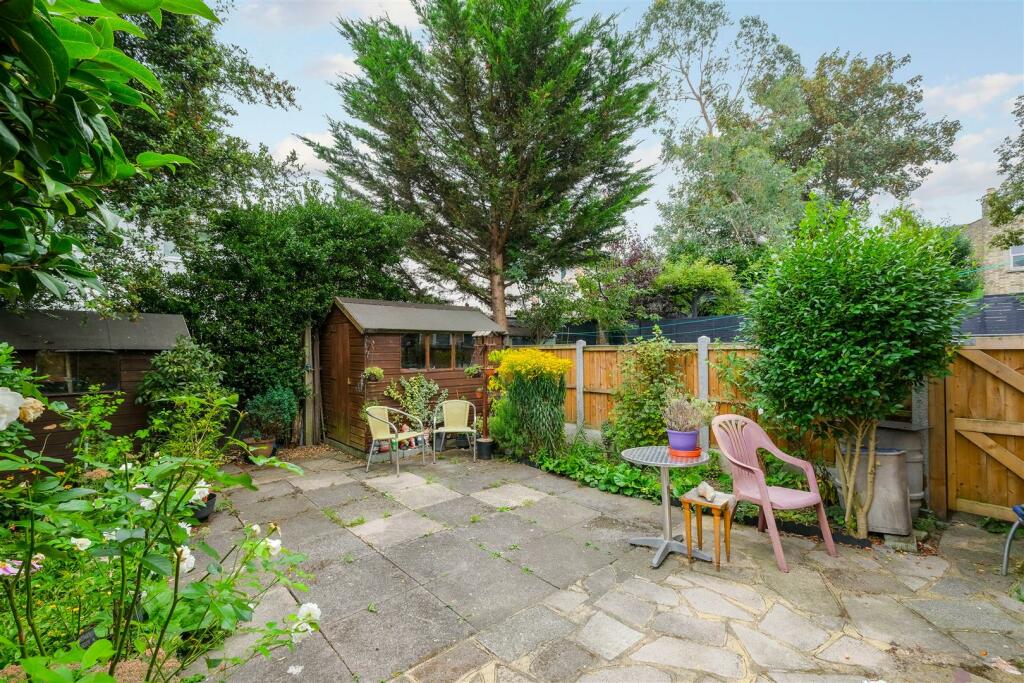 5 Kenilworth Avenue-17.jpg