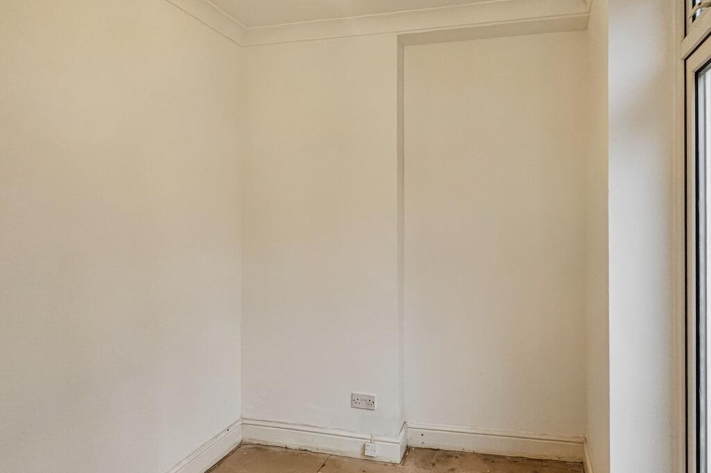 97A Stanlake Road, Shepherd's Bush, London W12 7HQ