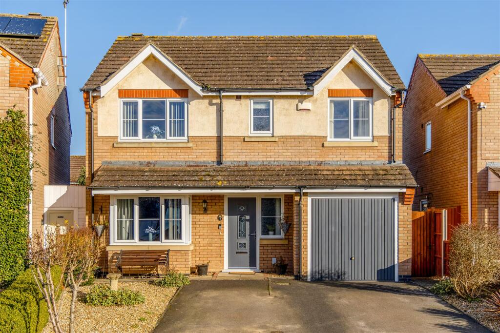 2 Hall Drive (Swineshead)-4.jpg