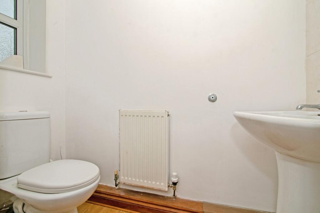 Gf Cloakroom